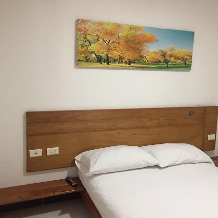 Hotel La Mansion Μεντεγίν Εξωτερικό φωτογραφία